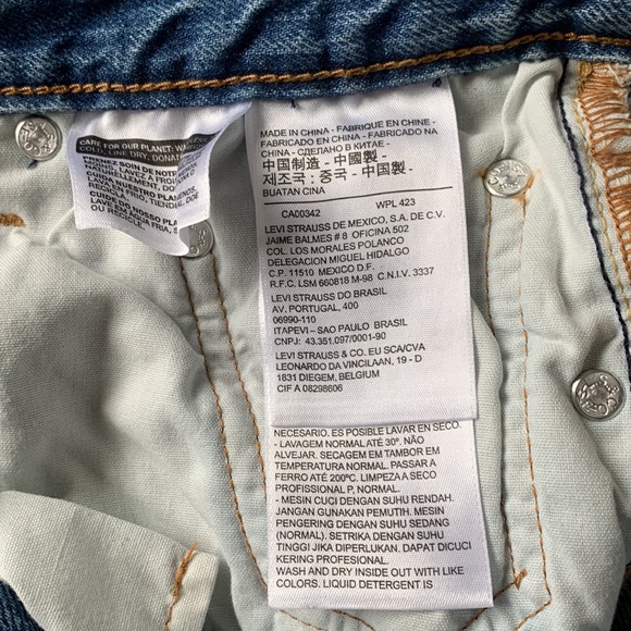 Levi’s 501 jean shorts waveline - medium wash - Picture 7 of 13